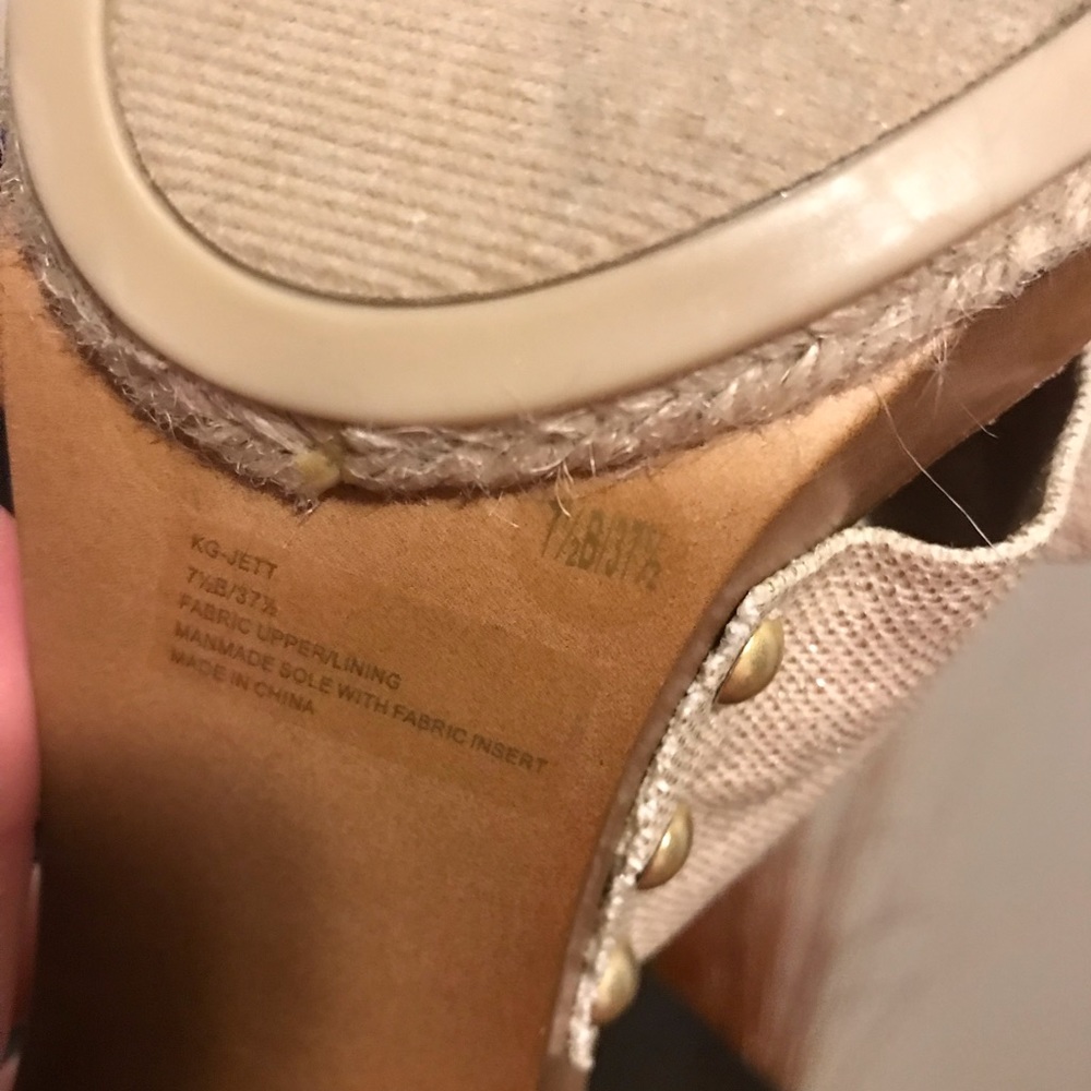 Shoes - Picture 5 of 5